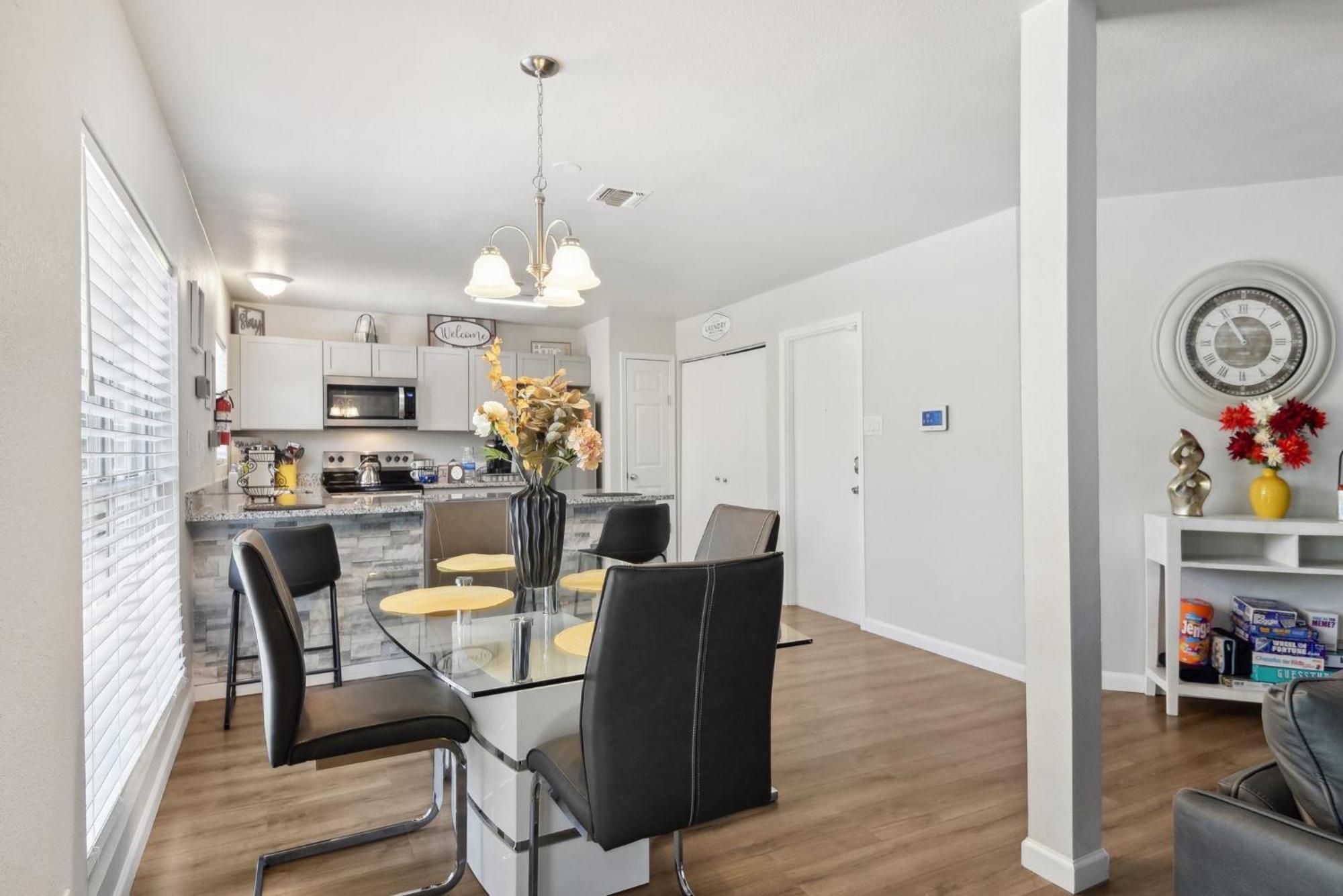 Modern Rental Near Medical Center, Six Flags, Utsa, La Cantera, Lackland Afb San Antonio Exterior foto
