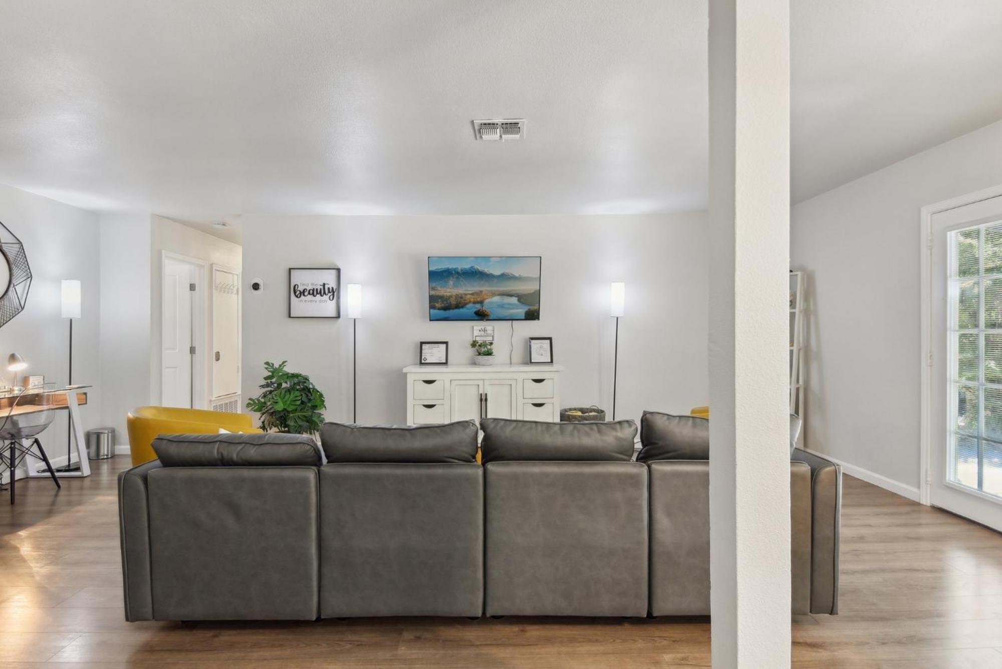 Modern Rental Near Medical Center, Six Flags, Utsa, La Cantera, Lackland Afb San Antonio Exterior foto